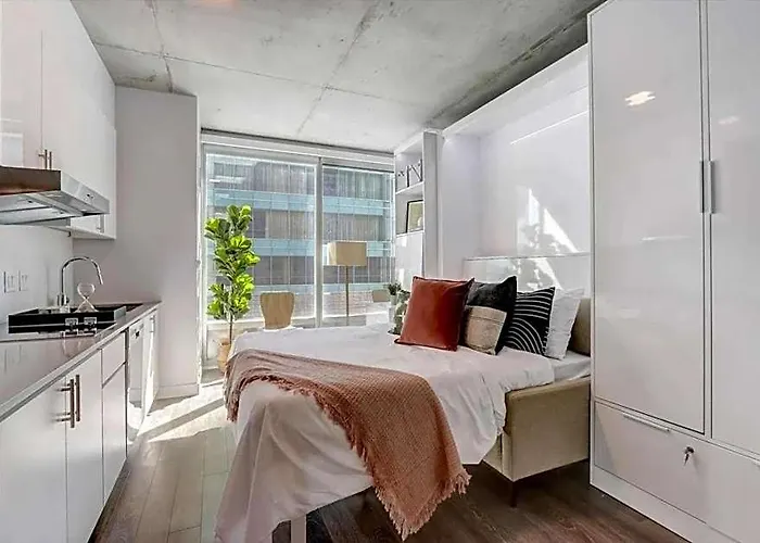 Hotel Kenect In Downtown 4*